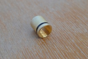 Купить Разъем банан 3.5 мм 21 мм черный detaluhi.ho.ua Интернет магазин в Каменец-Подольском, устройства, радиодетали, интсрументы.