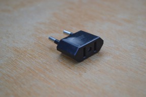 Купить Переходник с американской вилки на европейскую detaluhi.ho.ua Интернет магазин в Каменец-Подольском, устройства, радиодетали, интсрументы.