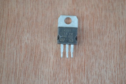 Купить Стабилизатор LM317 БУ (близкий к оригиналу) detaluhi.ho.ua Интернет магазин в Каменец-Подольском, устройства, радиодетали, интсрументы.
