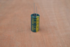 Купить Электролитические конденсаторы 10000 мкф x 25 В - 32x18 мм detaluhi.ho.ua Интернет магазин в Каменец-Подольском, устройства, радиодетали, интсрументы.