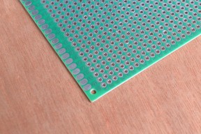 Купить Двухсторонняя макетная плата 9х15 см detaluhi.ho.ua Интернет магазин в Каменец-Подольском, устройства, радиодетали, интсрументы.