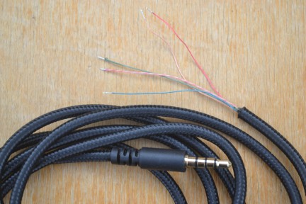 Купить Кабель AUX или для наушников и гарнитур detaluhi.ho.ua Интернет магазин в Каменец-Подольском, устройства, радиодетали, интсрументы.