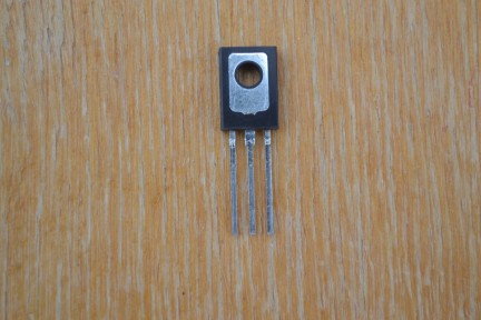 Купить Транзисторы BD238 detaluhi.ho.ua Интернет магазин в Каменец-Подольском, устройства, радиодетали, интсрументы.