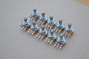 Купить Переменные резисторы 20 кОм detaluhi.ho.ua Интернет магазин в Каменец-Подольском, устройства, радиодетали, интсрументы.