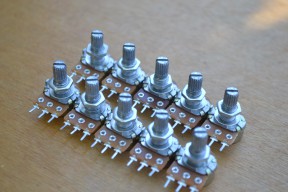 Купить Переменные резисторы 50 кОм detaluhi.ho.ua Интернет магазин в Каменец-Подольском, устройства, радиодетали, интсрументы.