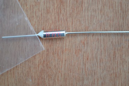 Купить Термопредохранители RY-73 detaluhi.ho.ua Интернет магазин в Каменец-Подольском, устройства, радиодетали, интсрументы.