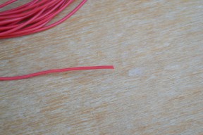 Купить Многожильный медный провод с супер низким электрическим сопротивлением 28 AWG - красный detaluhi.ho.ua Интернет магазин в Каменец-Подольском, устройства, радиодетали, интсрументы.