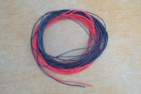 Купить Многожильный медный провод с супер низким электрическим сопротивлением 28 AWG - красный detaluhi.ho.ua Интернет магазин в Каменец-Подольском, устройства, радиодетали, интсрументы.