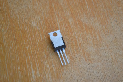 Купить Транзисторы IRF9640 (близкий к оригиналу) detaluhi.ho.ua Интернет магазин в Каменец-Подольском, устройства, радиодетали, интсрументы.