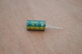 Купить Электролитические конденсаторы 1000 мкф x 50 В - 25x13 мм 105 °C detaluhi.ho.ua Интернет магазин в Каменец-Подольском, устройства, радиодетали, интсрументы.