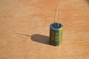 Купить Электролитические конденсаторы 47 мкф x 400 В - 20x13 мм 105 °C detaluhi.ho.ua Интернет магазин в Каменец-Подольском, устройства, радиодетали, интсрументы.