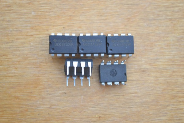 Купить Драйвер нижнего плеча UCC37321P detaluhi.ho.ua Интернет магазин в Каменец-Подольском, устройства, радиодетали, интсрументы.