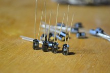 Купить Электролитические конденсаторы 10 мкф x 25 В - 5x4 мм 105 °C JNE detaluhi.ho.ua Интернет магазин в Каменец-Подольском, устройства, радиодетали, интсрументы.