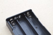 Купить Контейнер для аккумуляторов 3х18650 detaluhi.ho.ua Интернет магазин в Каменец-Подольском, устройства, радиодетали, интсрументы.