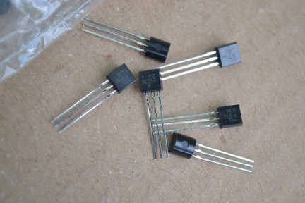 Купить Транзисторы BC557В detaluhi.ho.ua Интернет магазин в Каменец-Подольском, устройства, радиодетали, интсрументы.