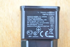 Купить Зарядное устройство от 2xUSB порта 5В 1А - черный detaluhi.ho.ua Интернет магазин в Каменец-Подольском, устройства, радиодетали, интсрументы.