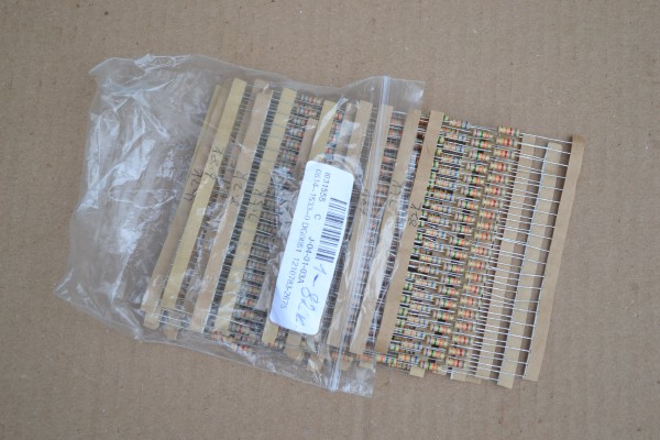 Купить Постоянные резисторы 0.5 Вт, 6.8 кОм detaluhi.ho.ua Интернет магазин в Каменец-Подольском, устройства, радиодетали, интсрументы.